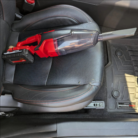 Trådløs Støvsuger Til Bil — Kraft Og Praktisk