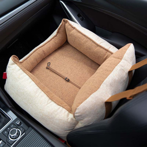 Autosedačka pre psa – Pohodlie a bezpečnosť v aute
