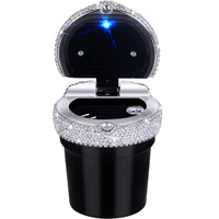 Brilantný mini popolník do auta - elegantný dizajn a dymotesný uzáver